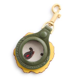 Poppy Bag Charm for AirTag-Poppy in Leather